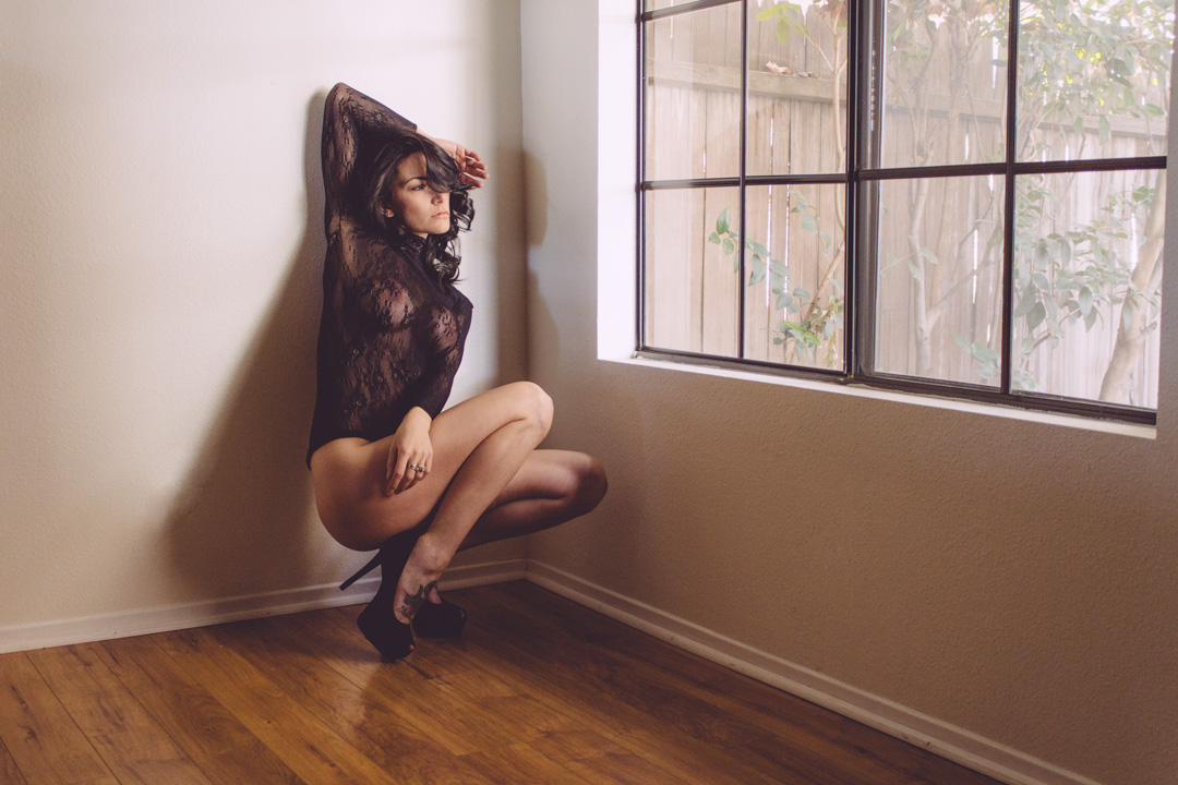 Shauna — intimate portrait celebrating motherhood